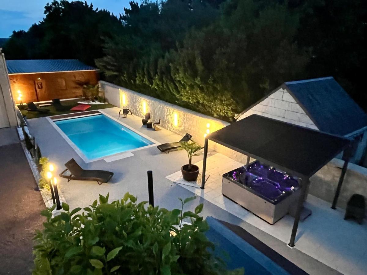 Cave Auger La Maison D'Hotes Restigné Екстериор снимка